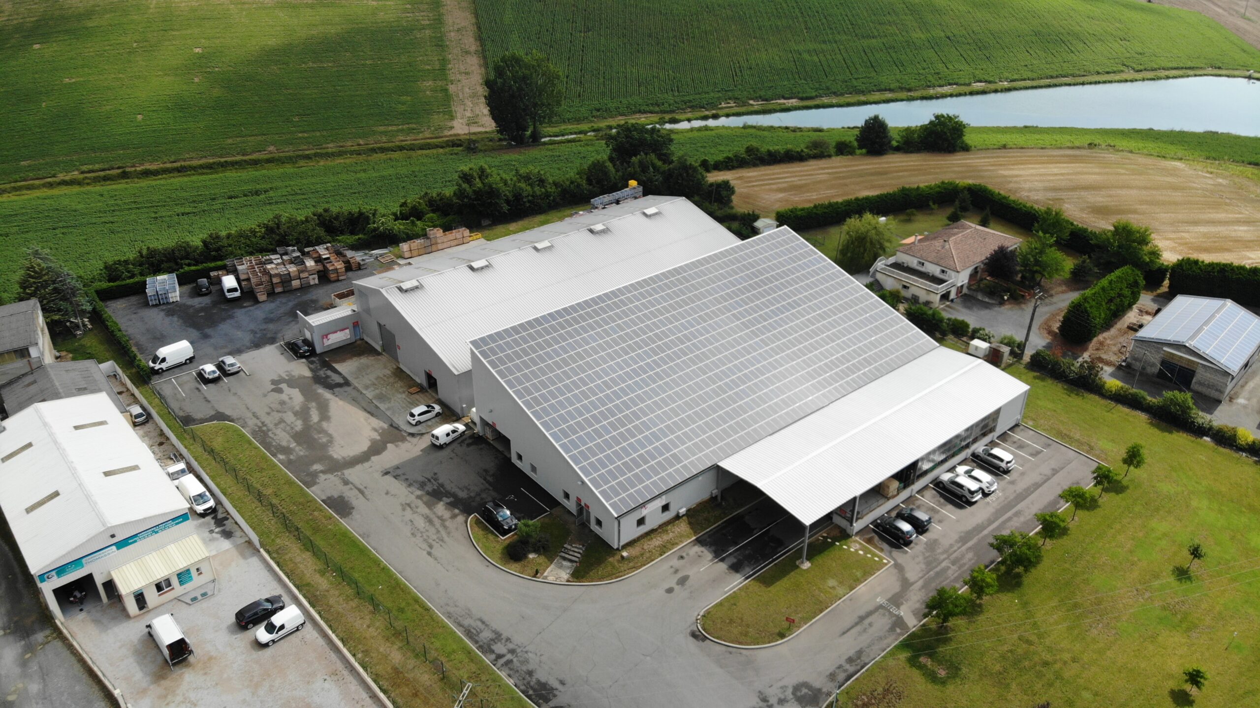 Coopérative de producteurs implantée à Beaumont-de-Lomagne en Occitanie, Top Alliance structure et valorise les filières agricoles.